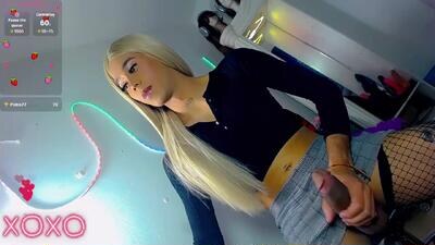 sophie_vall public webcam profile photo 3