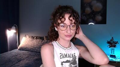 sophieleroux public webcam profile photo 4