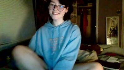 soursou public webcam profile photo 3