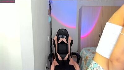 soydenise public webcam profile photo 5