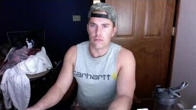 spun_redneck public webcam profile photo 8