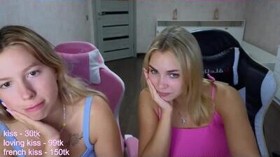 stefany_and_bettany public webcam profile photo 5
