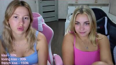 stefany_and_bettany public webcam profile photo 8