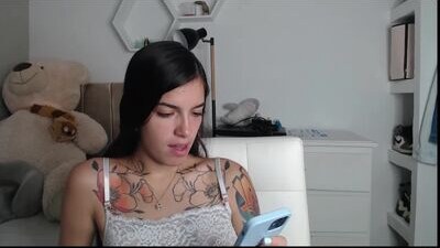stella_art public webcam profile photo 6
