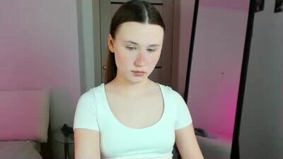 stella_sunny public webcam profile photo 7