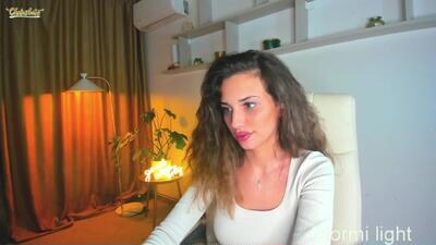 stormi_light public webcam profile photo 4