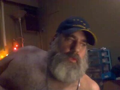 straightbear4you public webcam profile photo 3