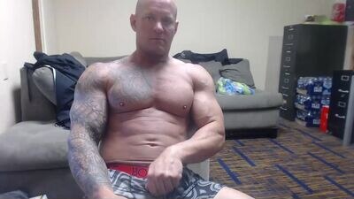 strongandhard073 public webcam profile photo 3