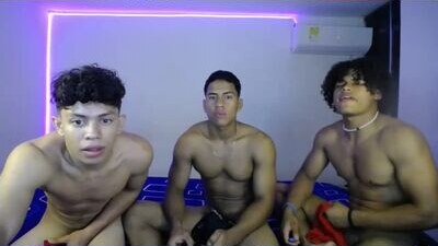 student_boy69 public webcam profile photo 7