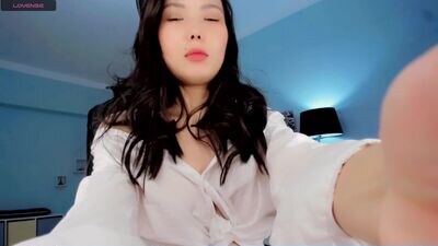 su_minna public webcam profile photo 4