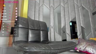 sub_alice public webcam profile photo 9