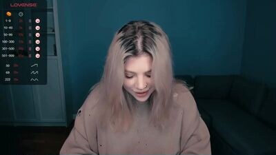succubus_leslie public webcam profile photo 2
