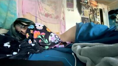 suki_six2 public webcam profile photo 6