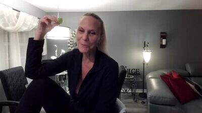 sultry_sunshine public webcam profile photo 2