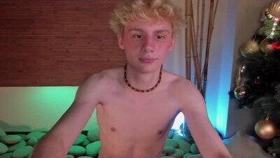 sunburn_boy public webcam profile photo 9