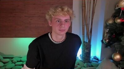 sunburn_boy public webcam profile photo 10
