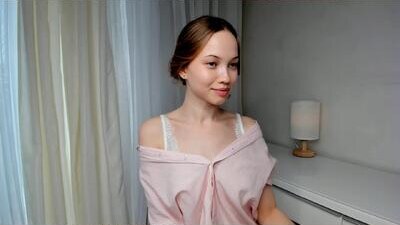 sunnivagaillard public webcam profile photo 6