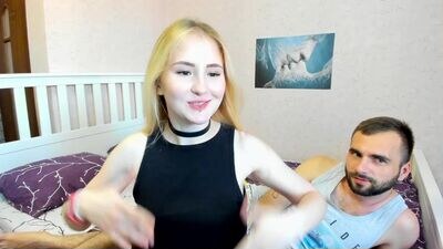 suntomay public webcam profile photo 2