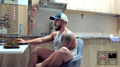 supermanboyxxl public webcam profile photo 3