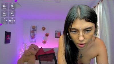 susi_doll1 public webcam profile photo 10