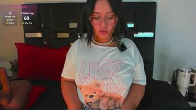 sussysunny_ public webcam profile photo 2