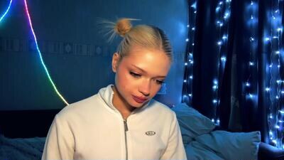 suzannabarmes public webcam profile photo 4