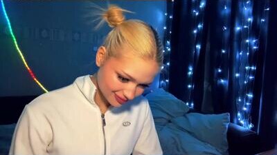 suzannabarmes public webcam profile photo 5