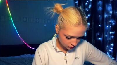 suzannabarmes public webcam profile photo 7