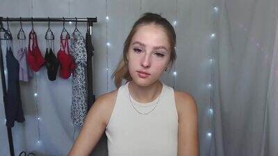 sweet_amelia03 public webcam profile photo 3