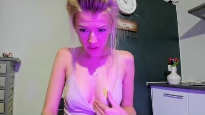 sweet_angel_a public webcam profile photo 3