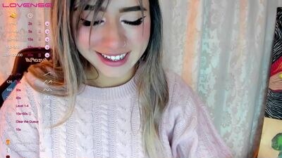 sweet_cami1 public webcam profile photo 4