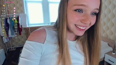 sweet_tasteee public webcam profile photo 3