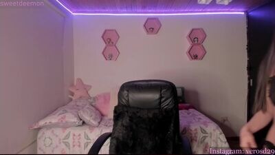 sweetdeemon public webcam profile photo 2