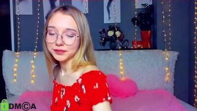 sweetiewow public webcam profile photo 6
