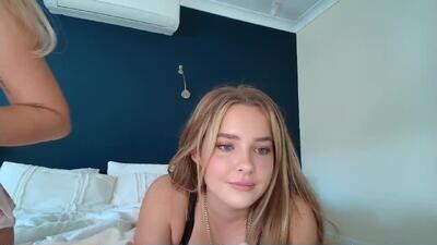 sweetlikedolly public webcam profile photo 3