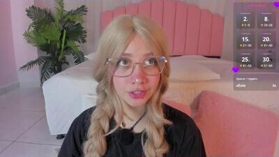 sweett_fire public webcam profile photo 10