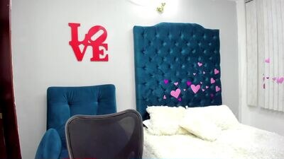sweett_girl_ public webcam profile photo 2