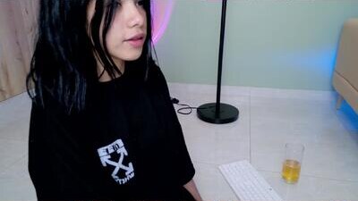 sweett_petite public webcam profile photo 6