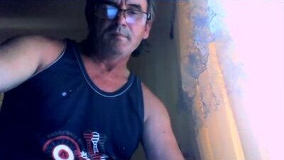 swergiu333 public webcam profile photo 6