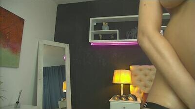 taniakarevina public webcam profile photo 7