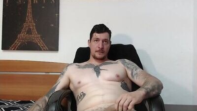 tattooedhunk_ public webcam profile photo 7