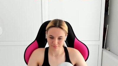 tayla_shy public webcam profile photo 10