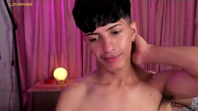 teobrowny_ public webcam profile photo 5