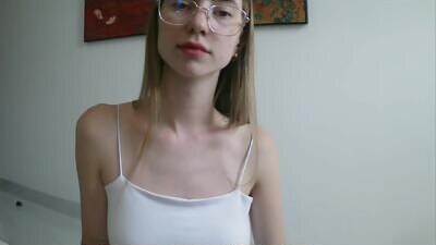 tessa_calmness public webcam profile photo 5