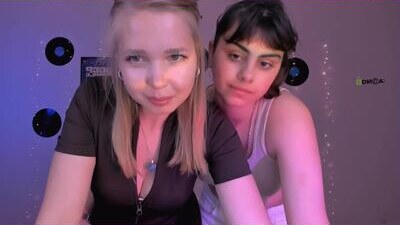 teya_starling public webcam profile photo 9