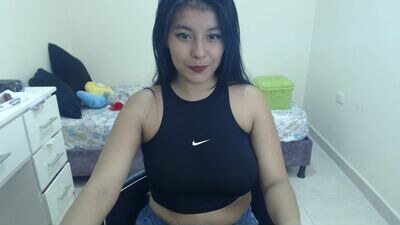 thalianabrunette public webcam profile photo 2
