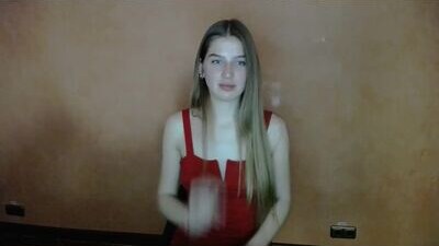 the_girl_is_a_temptress public webcam profile photo 5