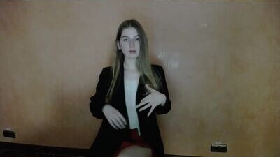 the_girl_is_a_temptress public webcam profile photo 9