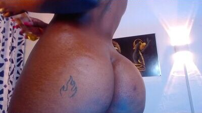 thechikyhot18 public webcam profile photo 9