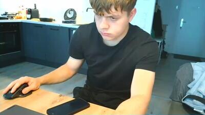 thecuteguy144949 public webcam profile photo 4